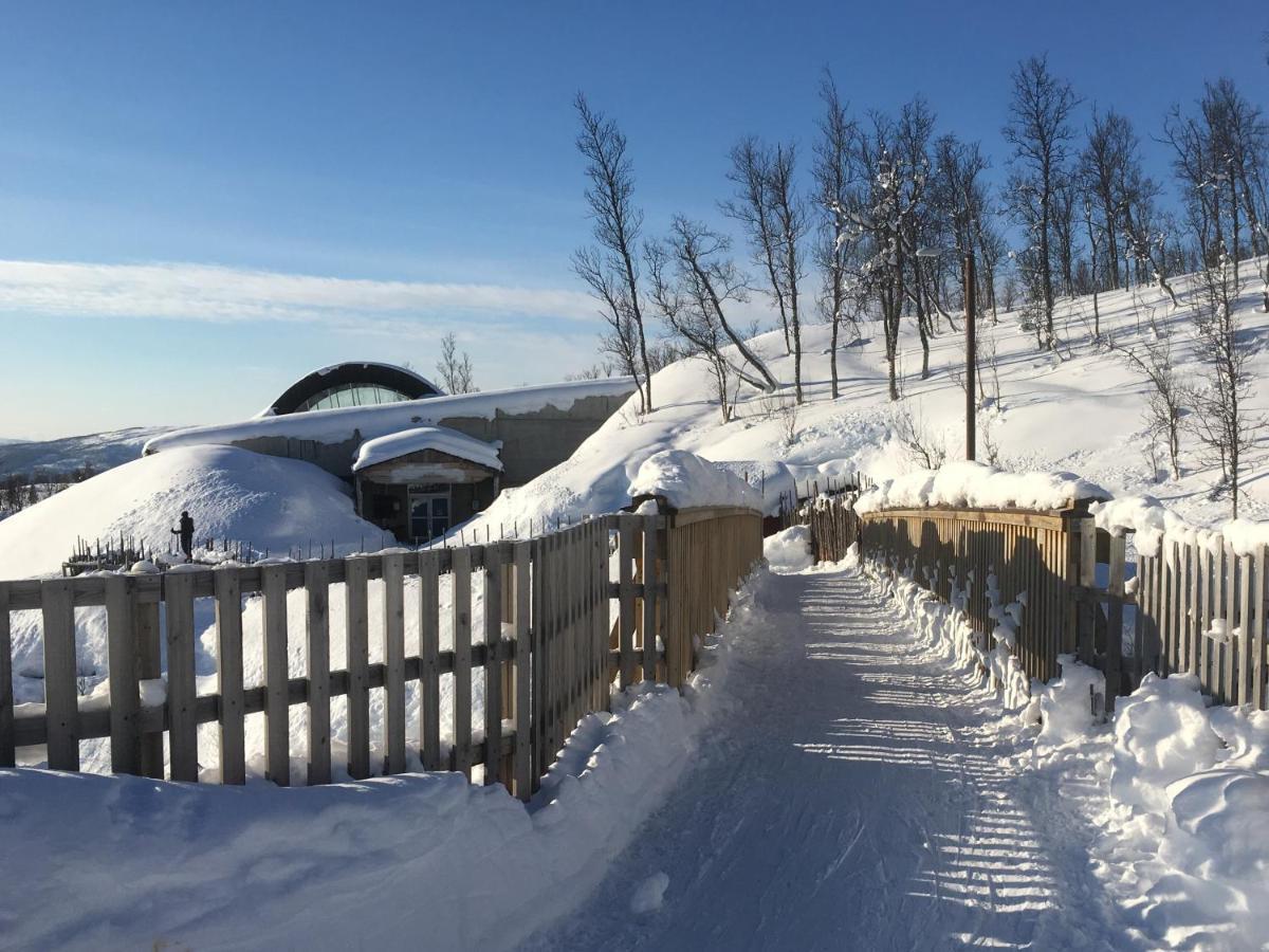 Basecamp Nord - Indoor Camping Hotel Moen i Målselv Kültér fotó